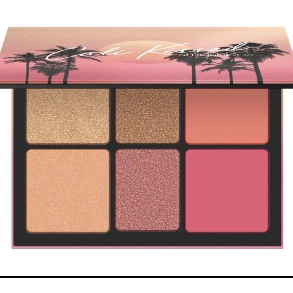 Smashbox Cali Kissed Highlight + Blush Palette. New READ